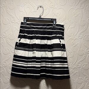 Banana Republic Black and White Mini Skirt